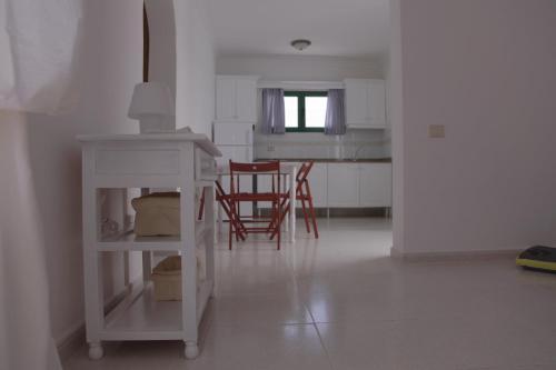 Flamboyant Adults Only Apartment Puerto del Carmen (Lanzarote)