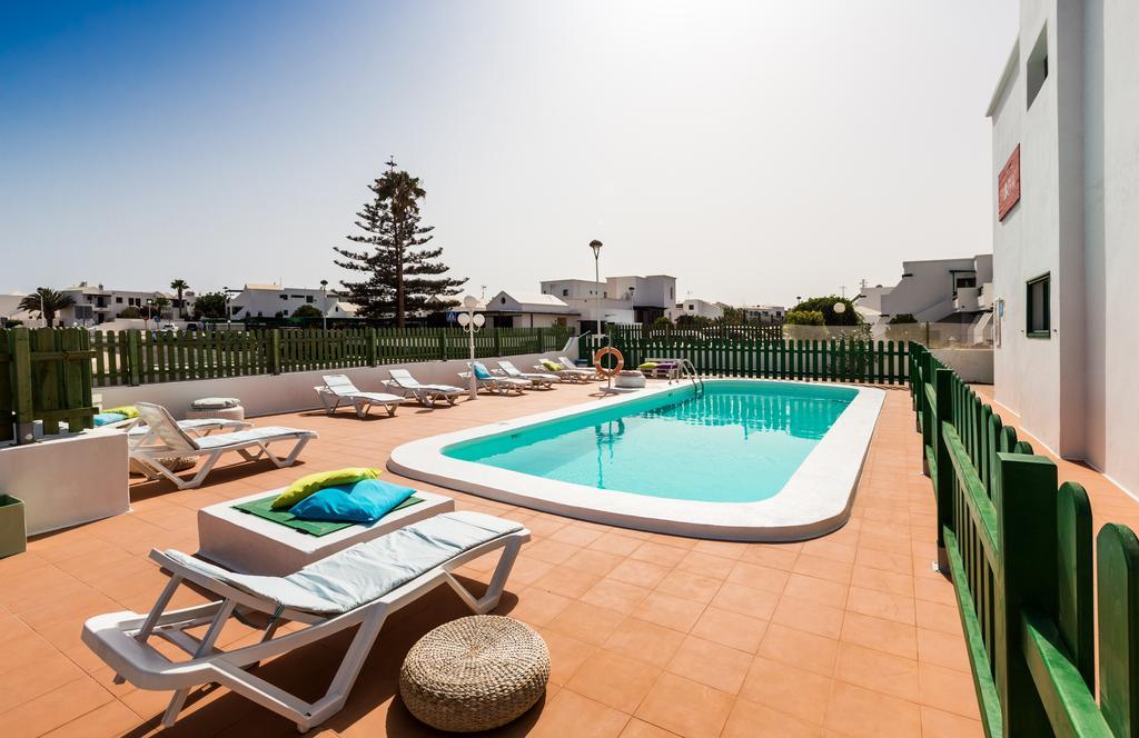 Flamboyant Adults Only Apartment *